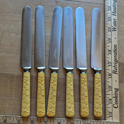 Set of 6 Landers Frary and Clark Aetna Works Table Knives