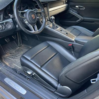 2018 Porsche 911 Carrera