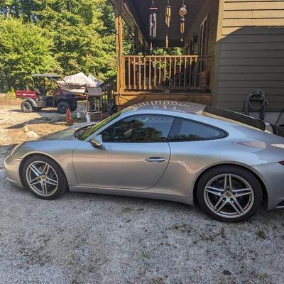 2018 Porsche 911 Carrera