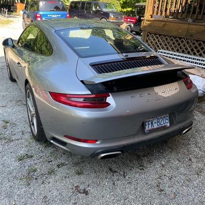 2018 Porsche 911 Carrera