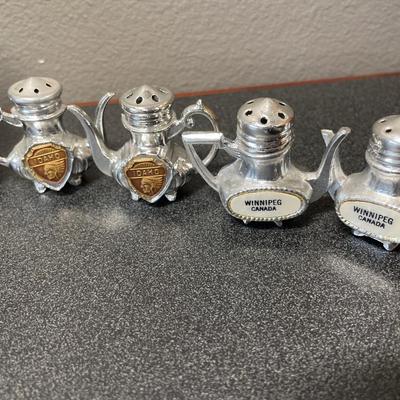Silver tone S&P shakers