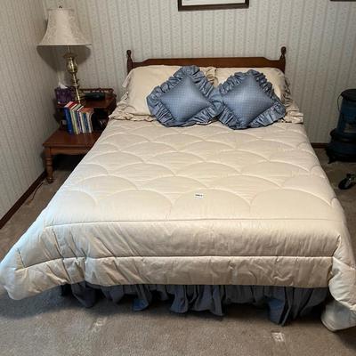 Full Size Bed