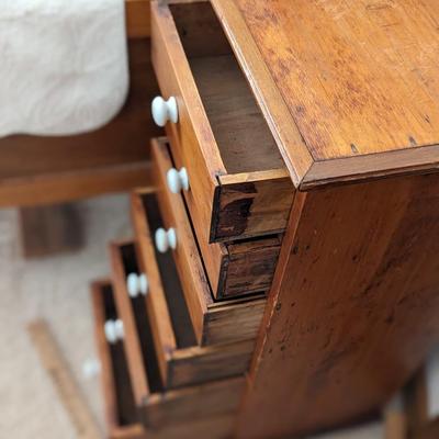 Sweet Antique 6 Drawer Small Cabinet