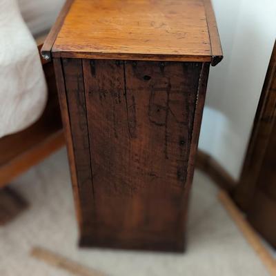 Sweet Antique 6 Drawer Small Cabinet