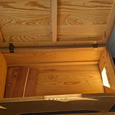 Vintage Wicker/Pine Lined Chest