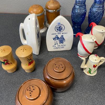 Vintage S&P shakers