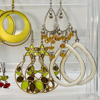 LOT 6: Pierced Earring Collection