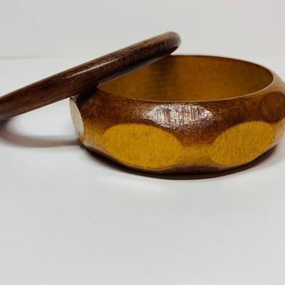 LOT 7: Wood Bangle Bracelets & Beaded Stretch Bracelets