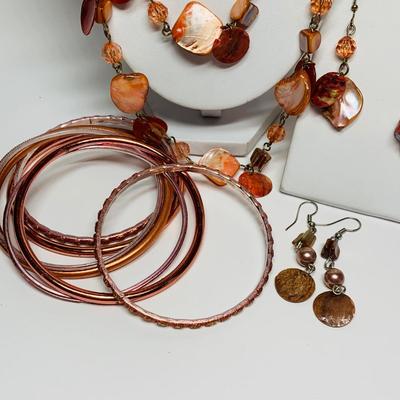 LOT 18: Shell Necklace w/Matching Earrings & More