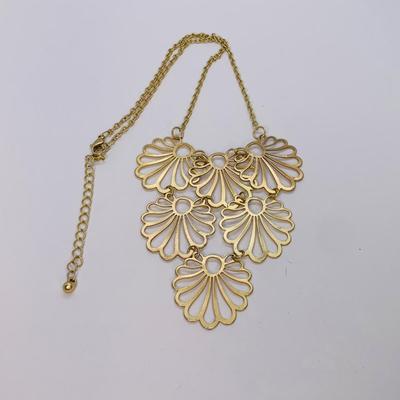 LOT 19: Gold Tone Bib Style Necklace, Gold Tone Bangle Bracelet & Beaded Bracelet