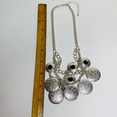 LOT 22: Silver Tone Hammered Metal Bib Style Necklace & More
