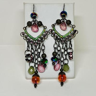 LOT 41: Multicolored Acrylic Gemstone Stretch Bracelet, Dangle Earrings & More