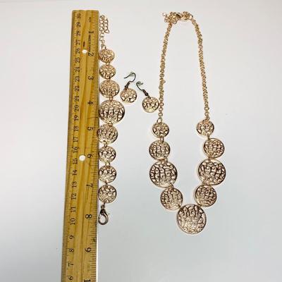 LOT 49: Guess Necklace & Laser Cut Swirl Necklace, Bracelet Earring Set