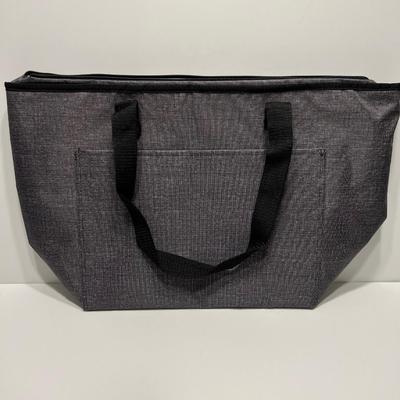 LOT 68: Thirty-One Collection: Picinic Thermal & More