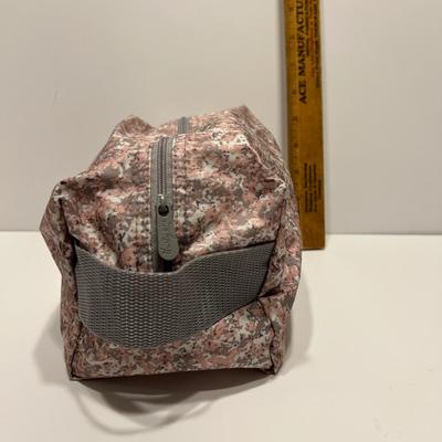 LOT 69: Thirty-One Collection:Get Creative Large Craft Carrier, Cinch Utility Tote, Letâ€™s Go Pouch