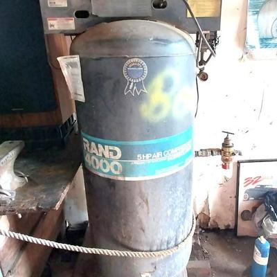5HP AIR COMPRESSOR