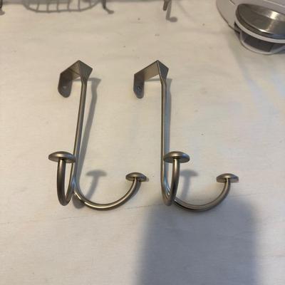 Drive & Theracare Bathroom Accessories w/ NIB Handheld Shower Spray & Nonslip Mat (M-KL)