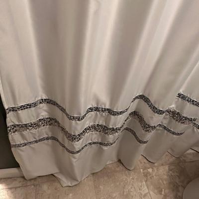 DecoBain Shower Curtain & Clock (M-KL)