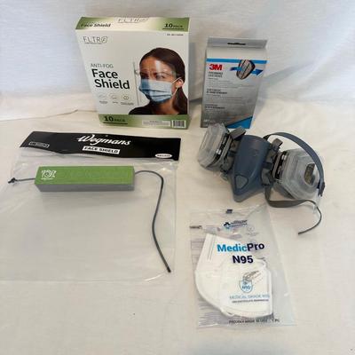 Assortment of Face Masks incl. Two Respirators, & Portable UV Sterilizer  (M-KL)