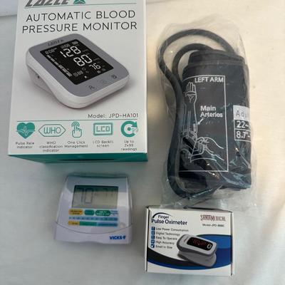 Large Assortment of Home Healthcare Products (M-KL)