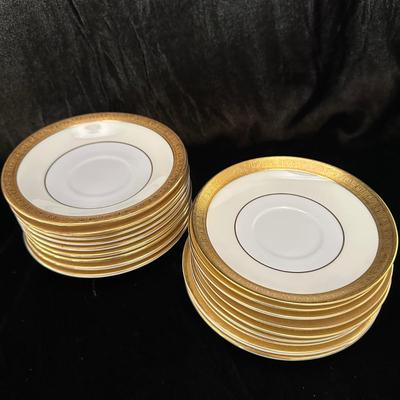 Buckingham â€˜Mintonâ€™ Fine Bone China Five Place Setting (DR-KL)