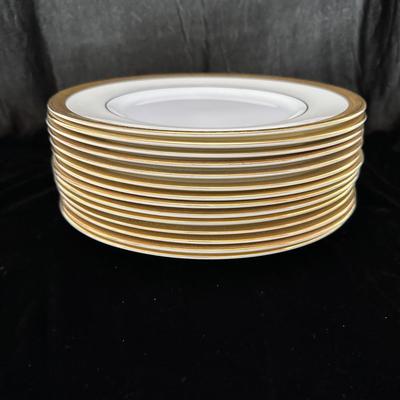 Buckingham â€˜Mintonâ€™ Fine Bone China Five Place Setting (DR-KL)