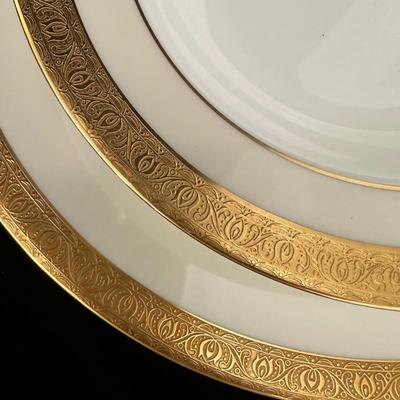 Buckingham â€˜Mintonâ€™ Fine Bone China Five Place Setting (DR-KL)