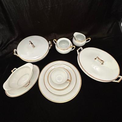 Wittlesbach China Set Plus H & Co. Bavaria  (DR-KL)