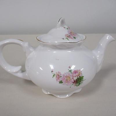 Arthur Wood & Son Staffordshire England 6493 Teapot
