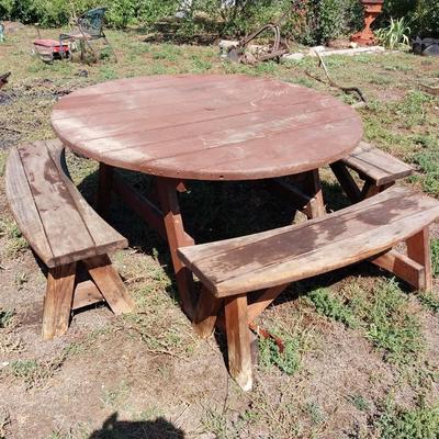 ROUND WOODEN PICNIC TABLE W/3 BENCHES