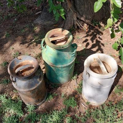 3 OLD MILK CANS