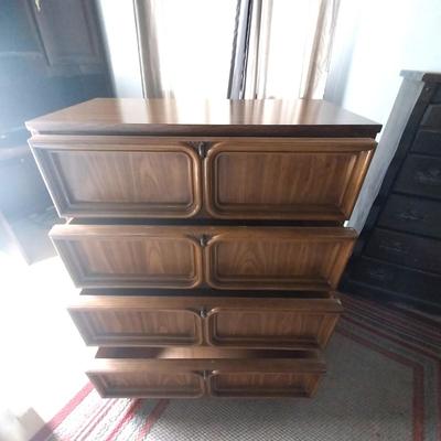 WOODEN FOUR LARGE DRAWER CHEST OF DRAWERS