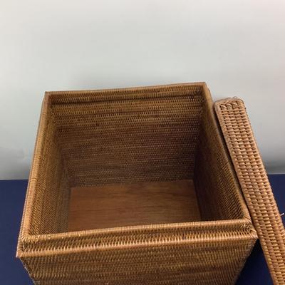 803 HOLD EVERYTHING Rattan Storage Box Table
