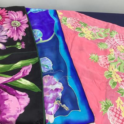 832 Floral Scarf Lot Hydrangea Hibiscus Adrienne Vittadini