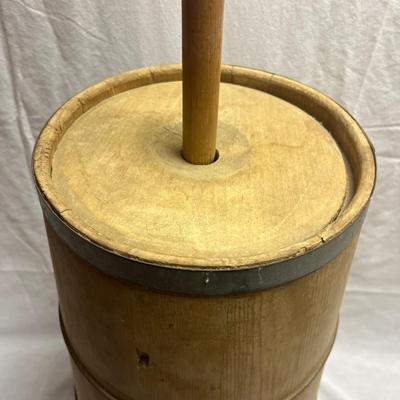 Antique Primitive Large Old Banded Wood Slat Butter Milk Churn With Dasher & Lid (BO-MG)