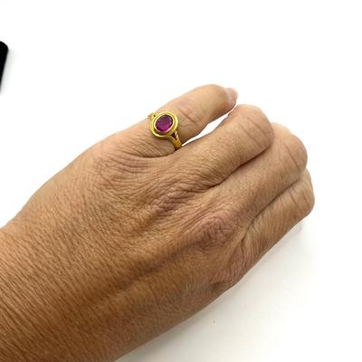 880 14k Yellow Gold Oval Ruby Ring