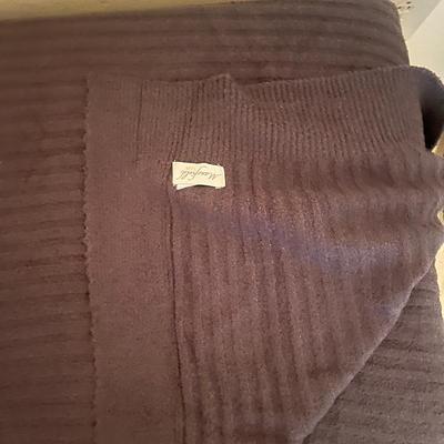 Selection of Throw Blankets (BR1-MG)