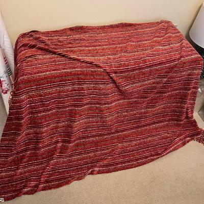 Selection of Throw Blankets (BR1-MG)