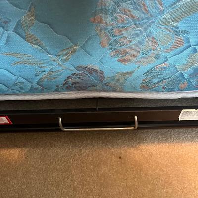 Daybed With Trundle Bed Underneath (O-MG)