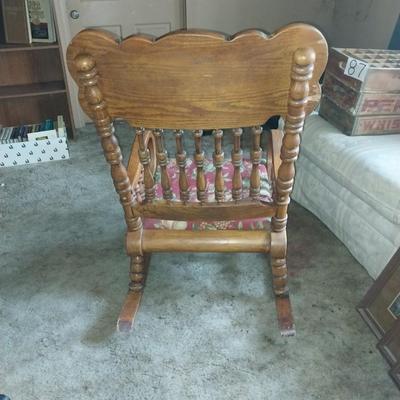 VINTAGE WOODEN ROCKER