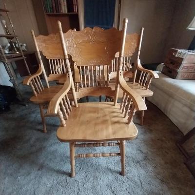 FIVE OAK WOODEN CHAIRS