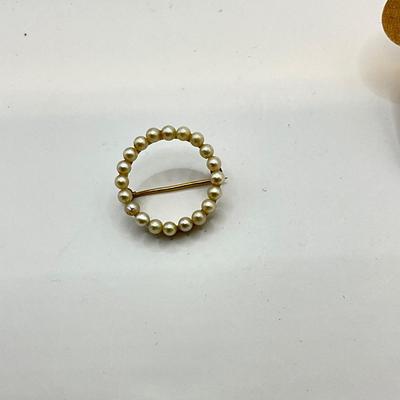 806 14k Yellow Gold Seed Pearl Pin with Enamel Flower 14k Yellow Gold Earrings