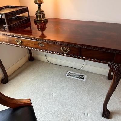 IRISH GEORGIAN STYLE MAHOGANY DESK, LIBRARY TABLE