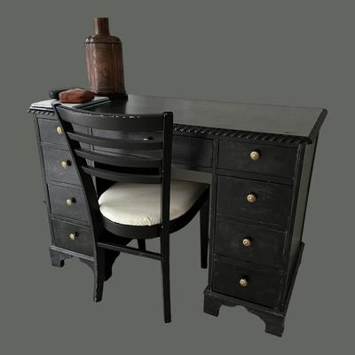 LITTLE BLACK DESK