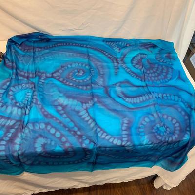 Elegant Silk and Cashmere Scarves by Dana Buchman, Oscar de la Renta, & More (DR-HS)