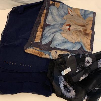 Elegant Silk and Cashmere Scarves by Dana Buchman, Oscar de la Renta, & More (DR-HS)