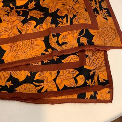 Elegant Silk and Cashmere Scarves by Dana Buchman, Oscar de la Renta, & More (DR-HS)