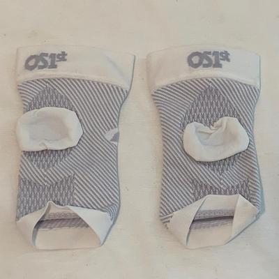 Yoga & Qi Gong DVDs, Buddha Blanket, Neck Hammock, Gel Gloves, & More (DR-HS)