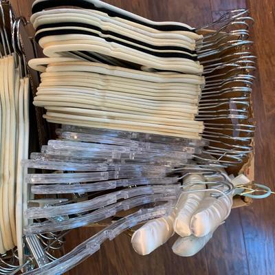 Metal Rack & Glass Shelf with Velvet Hangers (M-HS)