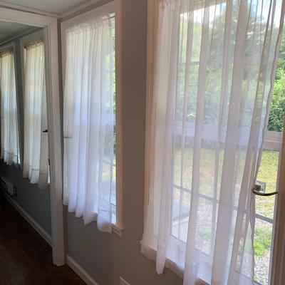 Set of Sheer Curtains & Tension Rods (LR-HS)